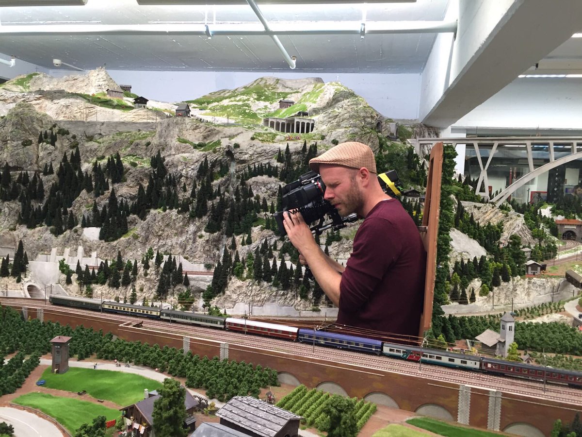 freeeyetv's tweet photo. https://t.co/nbp5OXGXkI Dreharbeiten im Miniaturwunderland in Hamburg! https://t.co/eTw1mmSS4C