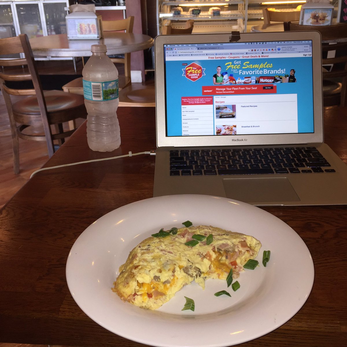 lloydert's tweet photo. On the road since 7 am. Loving #breakfast @BCCafeFL Great tunes! Awesome food! #GetYourCavemanOn #BCCafe https://t.co/H4KamZKZRp
