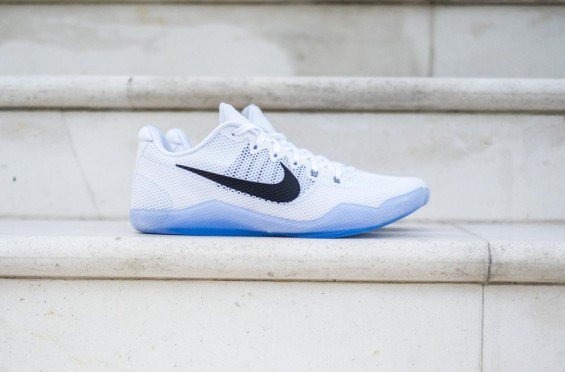 kobe 11 em low fundamental