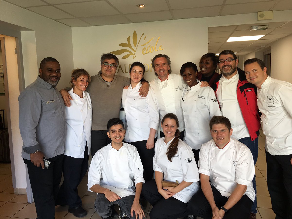 APaulaOliver's tweet photo. Done! Team @RA_Food in tour @ValrhonaFrance. Awesome days with Yann Deutsche @gimmec77 @Nattinatnats @SimoneMcLean @mart040883 @denisdrame https://t.co/4PrB5COXsT