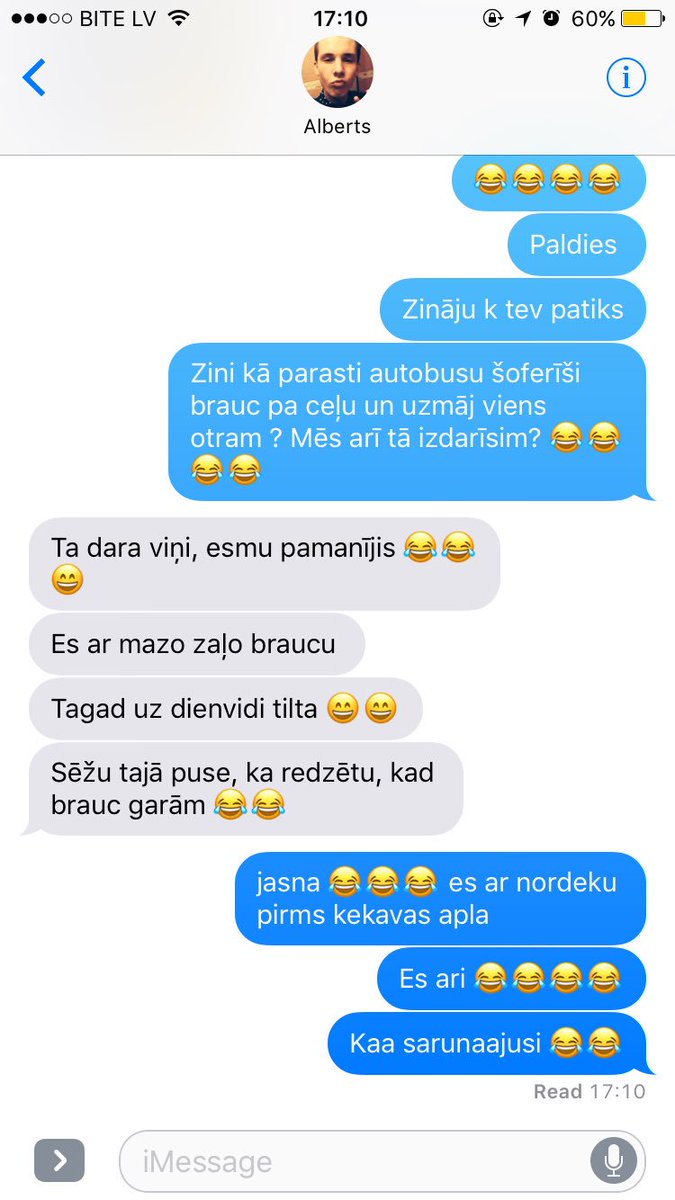 elzinj's tweet photo. es uz Rīgu, @BeerPonger uz Iecavu, bet mēs tik un tā viens otram pamāsim https://t.co/3xlLpARhem