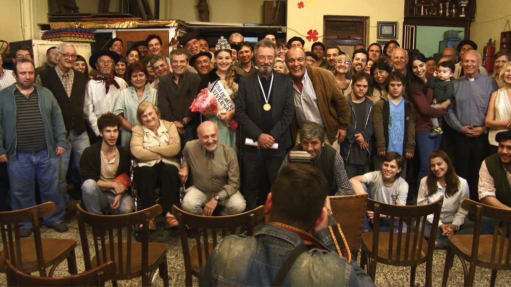catalanfilms's tweet photo. #LaMortDeLouisXIV and #DistinguishedCitizen selected for @busanfilmfest. Congrats! https://t.co/icPHlwtvEn https://t.co/ZYn5X6cUkk