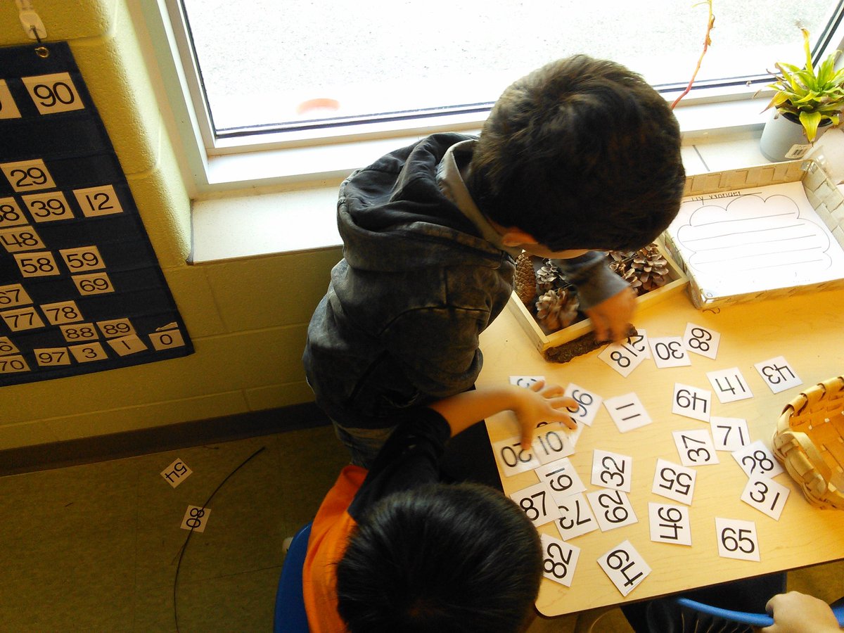 KinderLake128's tweet image. A.A., K.G., &amp;amp; J.L. are building the #100chart backwards! #fdkmath #kindergartenmath #mathiseverywhere