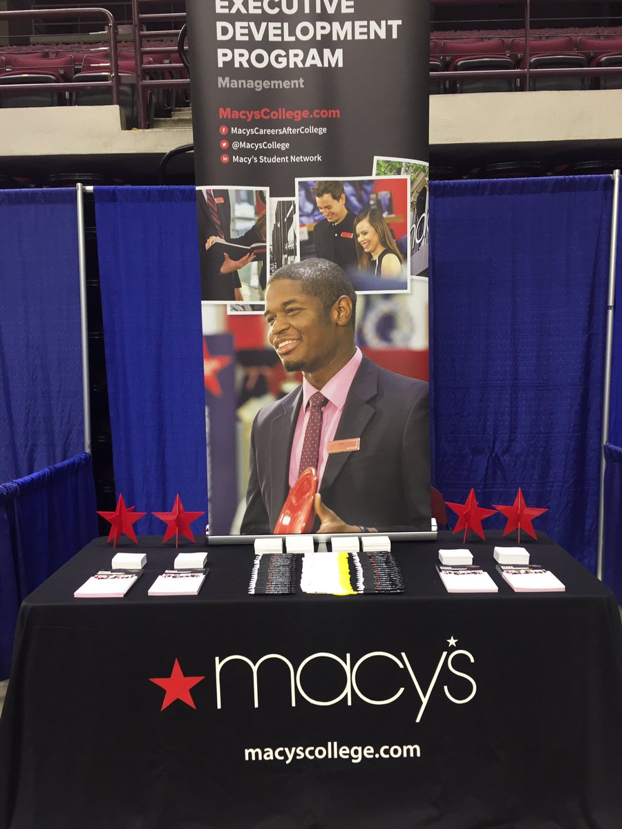 macys_kulsum's tweet photo. We are moving and grooving getting ready for the @TAMU Business Career Fair! #HireAggies #storemanagement #leadership @MacysCollege https://t.co/kcHmYoCK5M