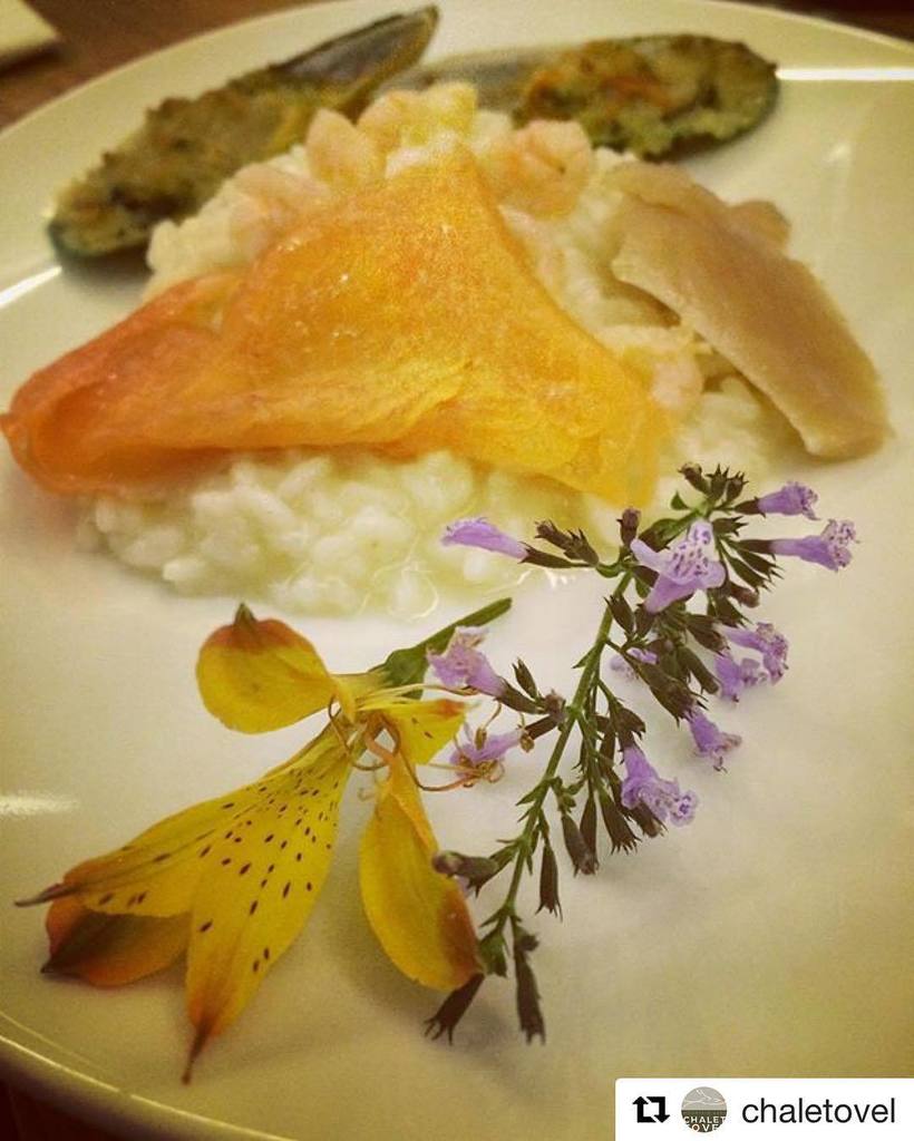 Profumi di #lago e di #mare si fondono nel piatto!! #buongiorno con l #acquolinainbocca da #chaletovel 
#foodporn #…