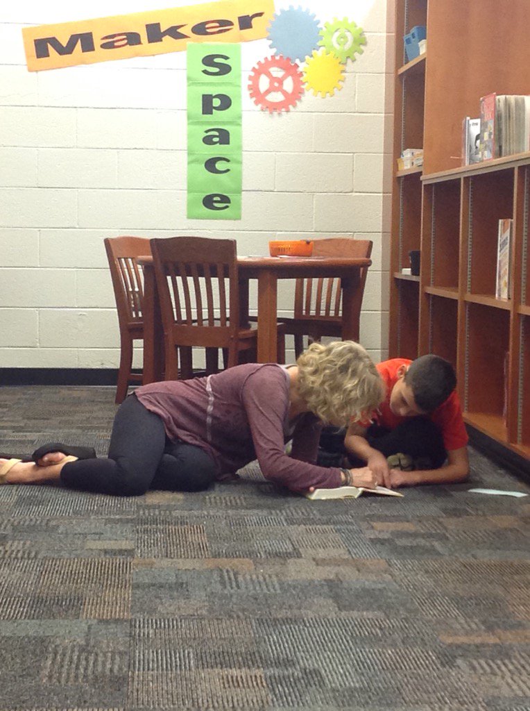 lmdasen's tweet photo. #buildingrelationships #HasherLori #KESLibrary #lmdasen https://t.co/GmoURwXQtO