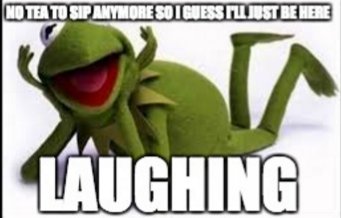LoyalistsLife's tweet photo. When the British threw all your tea in the harbor and then the Boston Massacre happens #talkingish #Tea https://t.co/wSwh2ZiXkO