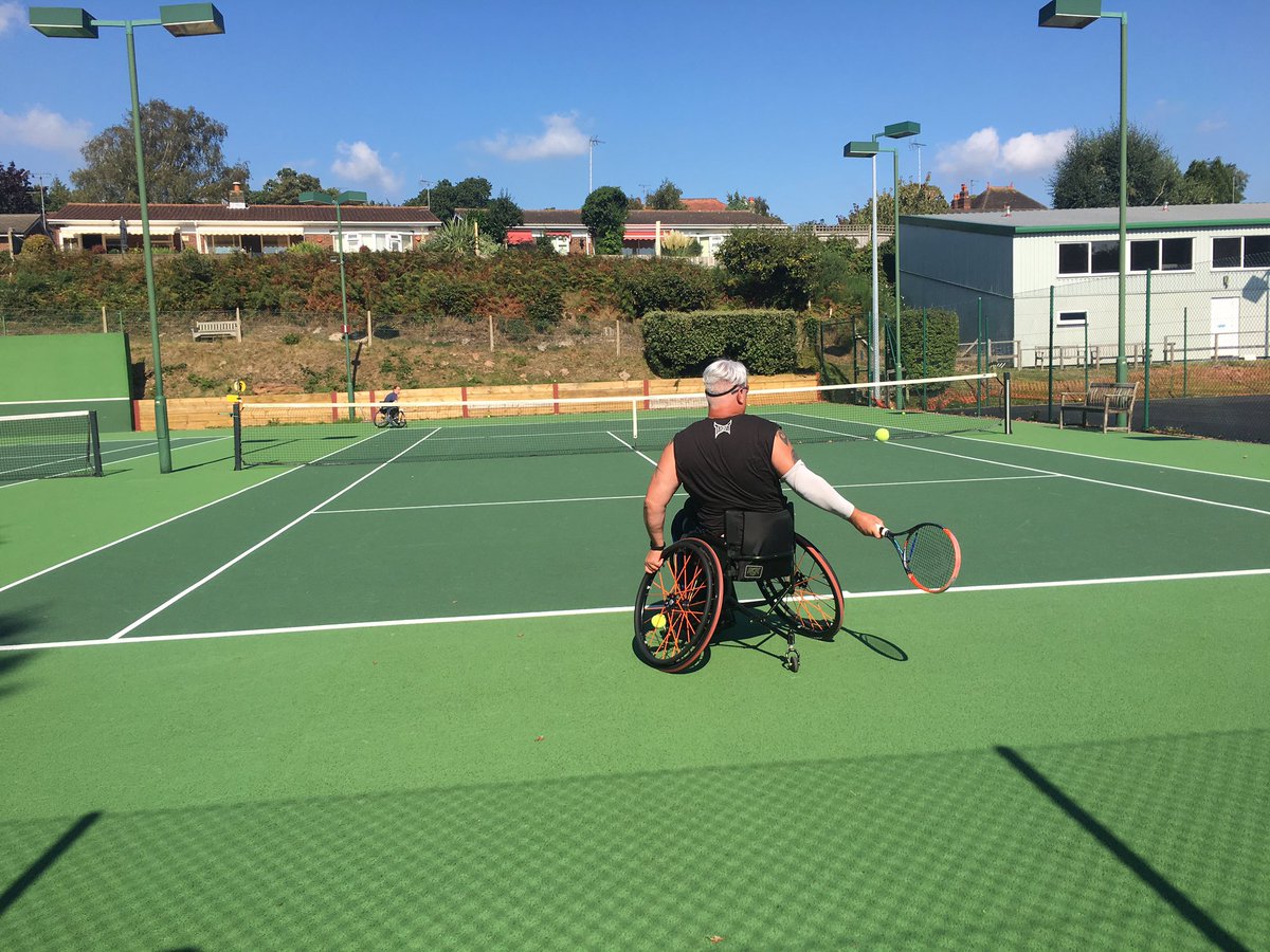 What a day for our inclusive tennis day at <a href="/wealdtennis/">Weald Tennis</a>. The 🌞 was out &amp; <a href="/laurenspjones/">Lauren Jones</a> was inspiring new players #TennisAnyBody