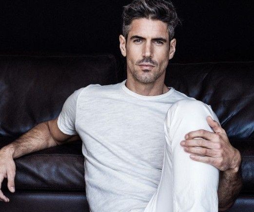 HomemModerno's tweet image. 5 Perfumes para usar no primeiro encontro homemmoderno.com/5-perfumes-par…