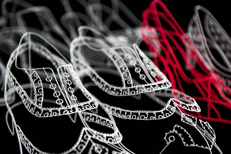 artandyork's tweet photo. Learn to #draw with #wire. 1 day masterclass with @CathyMetalMiles Sat 1 Oct 10-4 as part of #ArtMarket #York https://t.co/NOnTwvdywT https://t.co/6NkH7dahV2