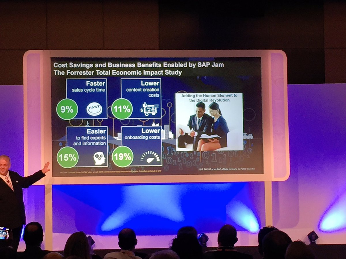 rekaujj's tweet photo. What are the cost saving and biz benefit elements on #teammee ? @patgroup @teammee things are happening here #GartnerDWS https://t.co/HrLwpgGf7M