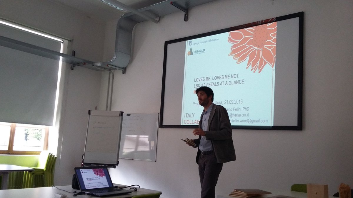 macrodesignit's tweet photo. @livingbuilding Petal series #materials 5. event @LBCItaly w/ Marco Fellin #CNR #Ivalsa @progmanifattura https://t.co/z9LxzvOaZH