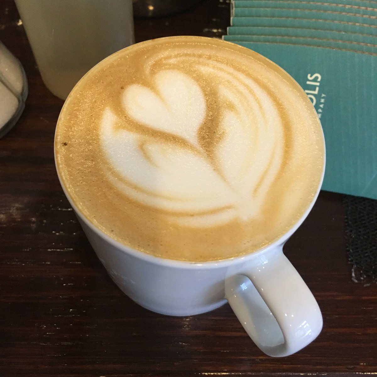 lil miss quaran*ting 💅🏾💋 tweet media