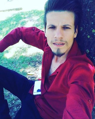 ♪Oluruna bıraktım seni, olamazların bende kaldı.