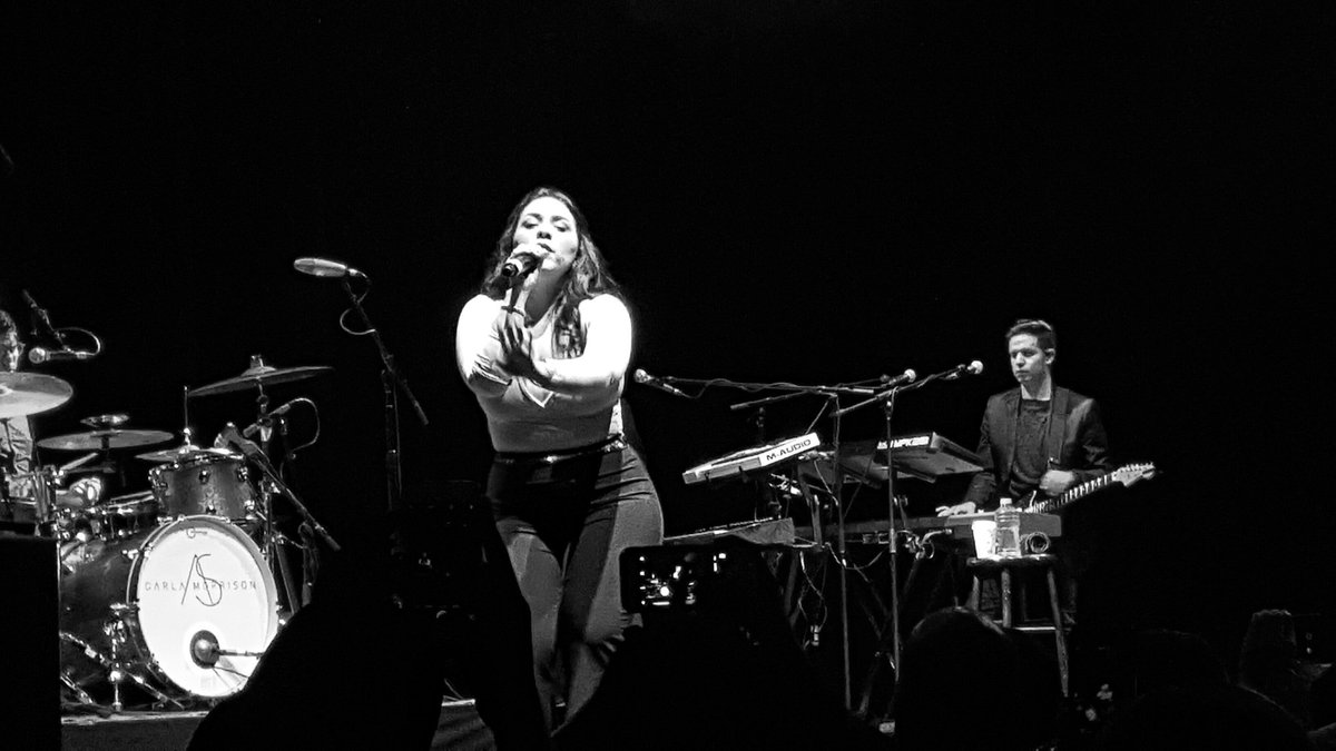 NancyCamarena's tweet photo. #CarlaMorrison #AmorSupremo #AmorSupremoTour #TheNovo https://t.co/ChVYEsqqC9