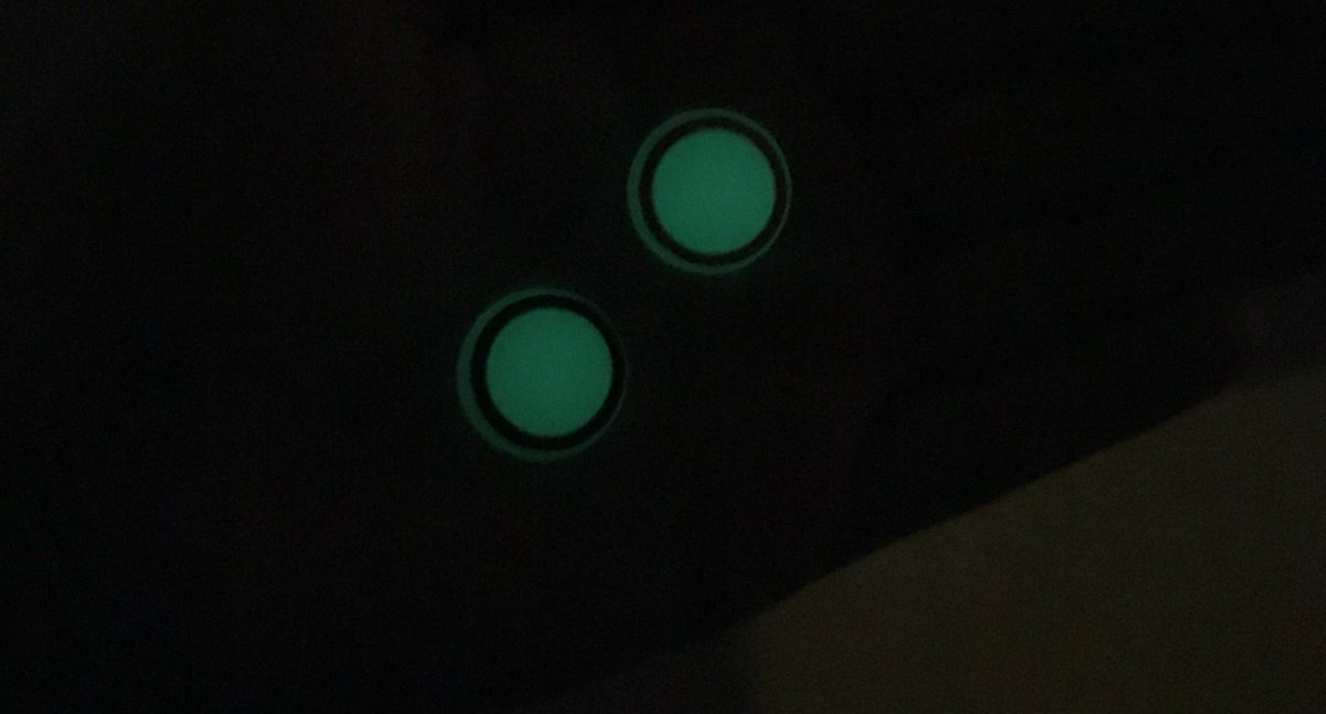 premium_stream's tweet photo. Giveaway Time🎉
1.RT
2.Follow us
3.Tag a Friend

Glow in the dark Grips

@DNR_CREW @gridcoreRTs @YTRetweets @NightRTs @Relay_RTs @ShoutGamers https://t.co/42gDBJXCAp
