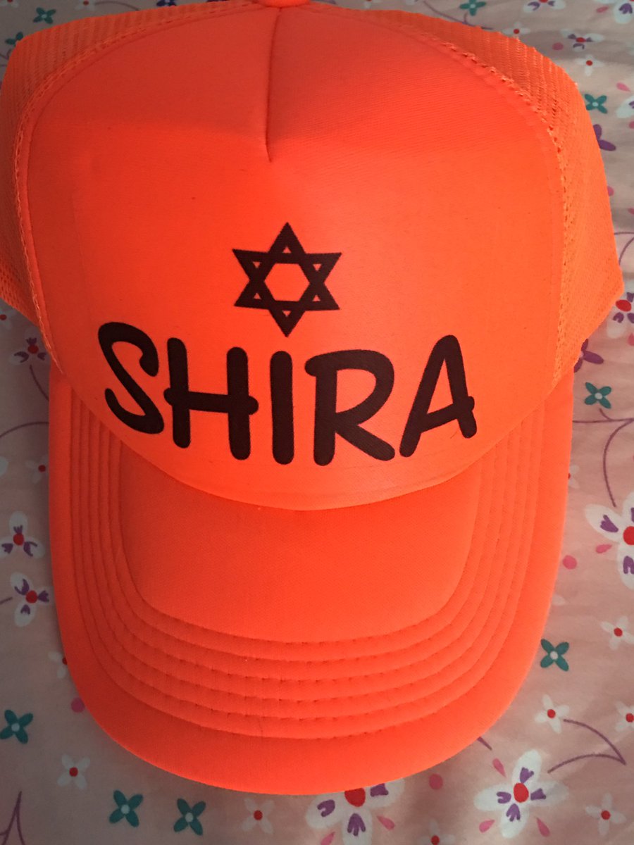 ShiraC_fan's tweet photo. ATENCIÓN SHIRA EJÉRCITO pendientes en el HT de esta noche habrá una dinámica para ganarse esta gorra autografiada por @shiracasar 8:00 pm. https://t.co/Bmf2JiOIjk