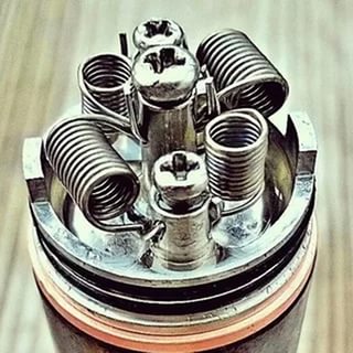Zeksprovape's tweet photo. #каеф #вейп #vape #vaping https://t.co/GoMG6rLGle