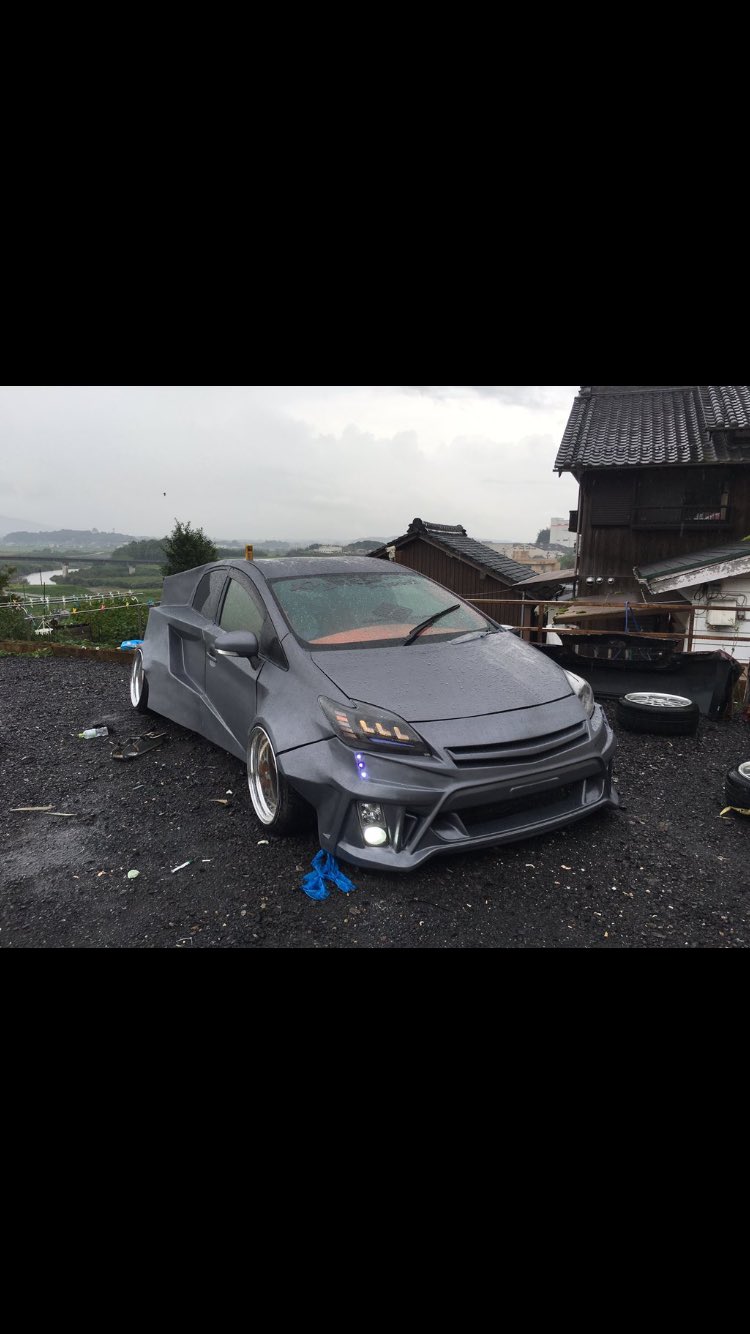 ハセ この人まじでやばい 車いじりに限界がないことをあらためて知りました おれも原型かえよ まじでなんの車かわからない 誰も見たことない車にしよ 勝手に載せてすいませんでした