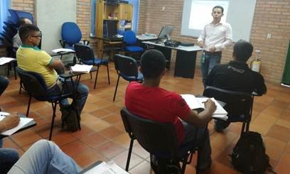 ANMColombia's tweet photo. Curso de socorredores en Ubaté con 20 personas de Minería Texas Colombia, Fosfatos Huila, Colombo Americana Carbones y CarboGarzón. https://t.co/2cIVzQuXcQ