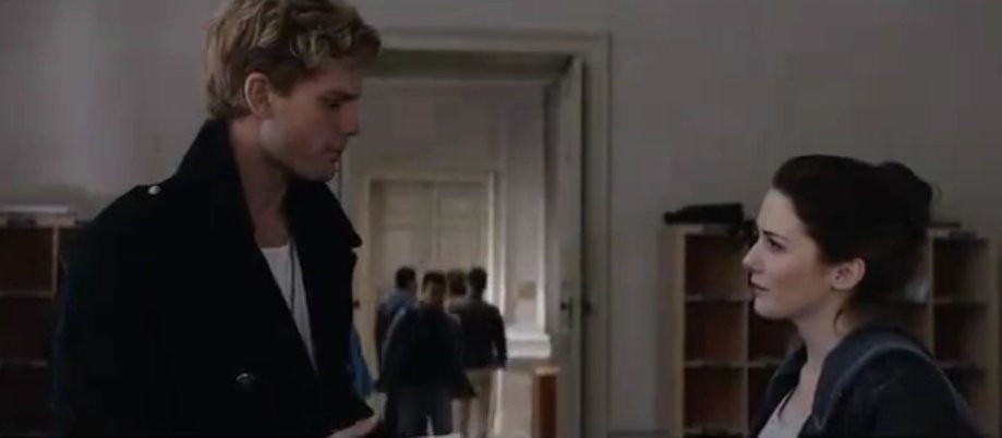 DanielGrigori_1's tweet photo. #Luciel en el trailer
#FallenMovieTrailer #FallenTrailer #FallenMovie https://t.co/oHiFVTY1pr