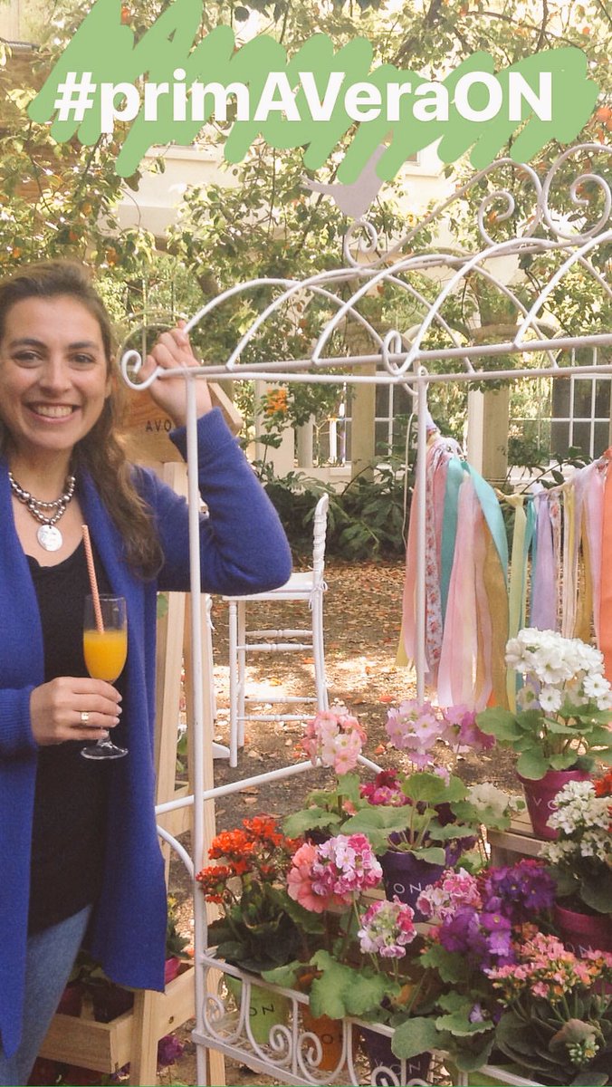 AntoWedding's tweet photo. Se vienen muchas novedades en @AvonArg mira mi Insta Stories y Revivi el hermoso #bloggersday #primAVerOn https://t.co/FtQiYPsFAL