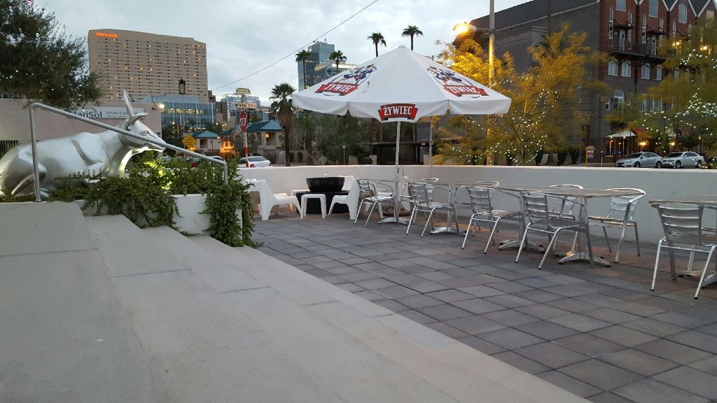 Milkbarphx's tweet photo. #autumn #patio @milkbarphx #dinner@6p #dwntwnphx https://t.co/OPASyw5yHb