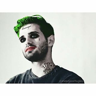 Leo in versione Joker! *_*