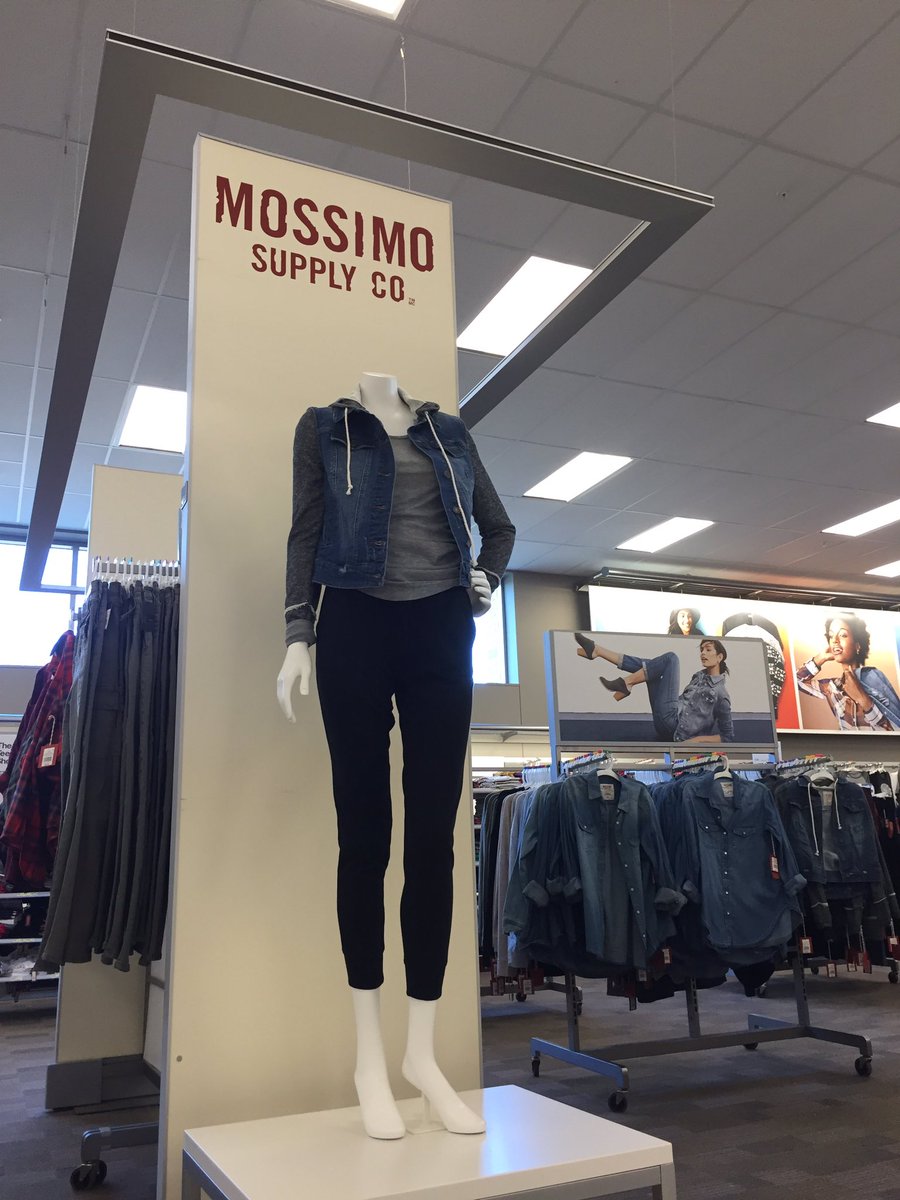 Momoshue's tweet photo. Going on a date with bae? Or going on a date...by yourself.... Either way, #T2860 has you covered https://t.co/SxvMhMX51Q