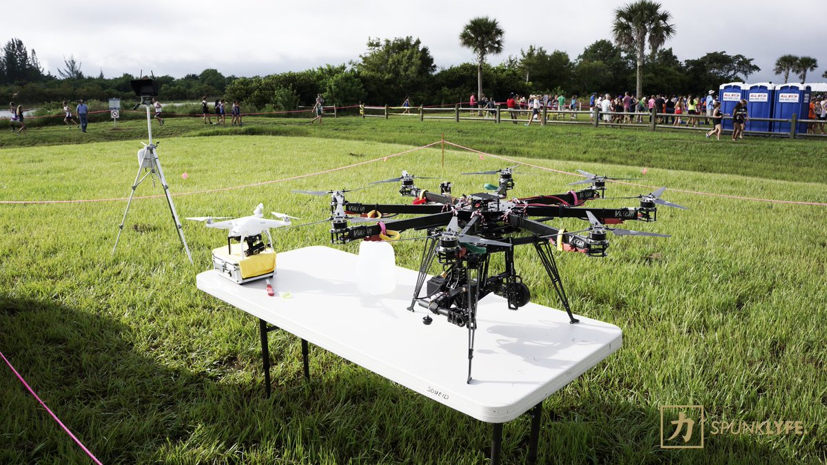 Spunklyfe's tweet photo. #spunklyfe #drones #bocaraton #massive #florida #miami #seriousfootage #pros https://t.co/iArs8zrsWA