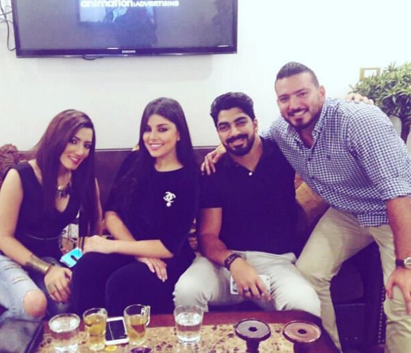 TsBls's tweet photo. 😩💕
#HananeElkhader 
 #سنه_تانيه_غنا_عالراديو_9090 
#HananeElkhaderInRadio9090 https://t.co/iFDm2tAe6X