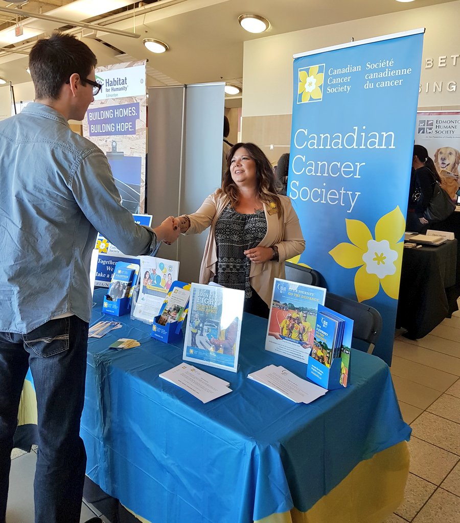MacEwan_CS's tweet photo. Make connections and network by volunteering! Chat with Canadian Cancer Society at our #GetInvolved2016 fair! https://t.co/RTjmyM0faC