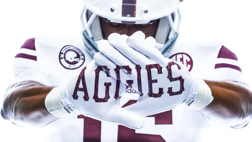 GBHunting's tweet photo. Aggies unveil ‘Junction Made’ throwback uniforms for South Carolina game on Oct. 1. https://t.co/VzpGCKU8f5 https://t.co/QqxT0dMmpI