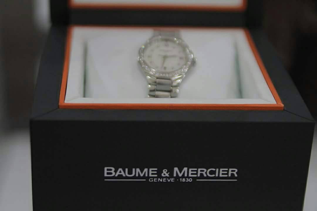 Este reloj y muchas otras piezas que resaltarán tu belleza, las encuentras en  @MetalLuxuryRD, en el 2do nivel de #AcropolisCenter.