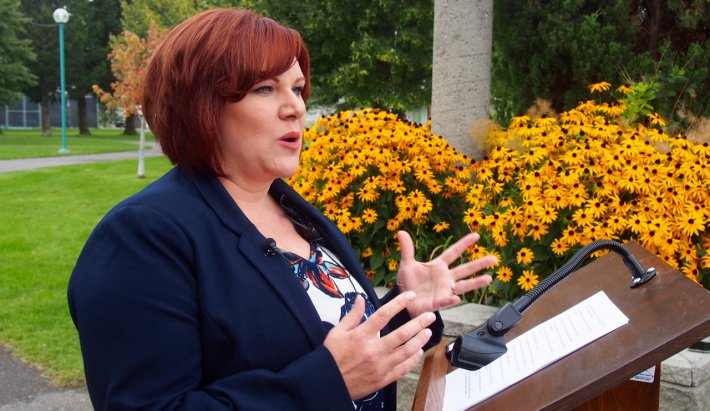 newskamloops's tweet photo. Premier needs poverty lesson, says NDP's Nederpel. https://t.co/Kf44bZnbxP https://t.co/96HBP4q2xP