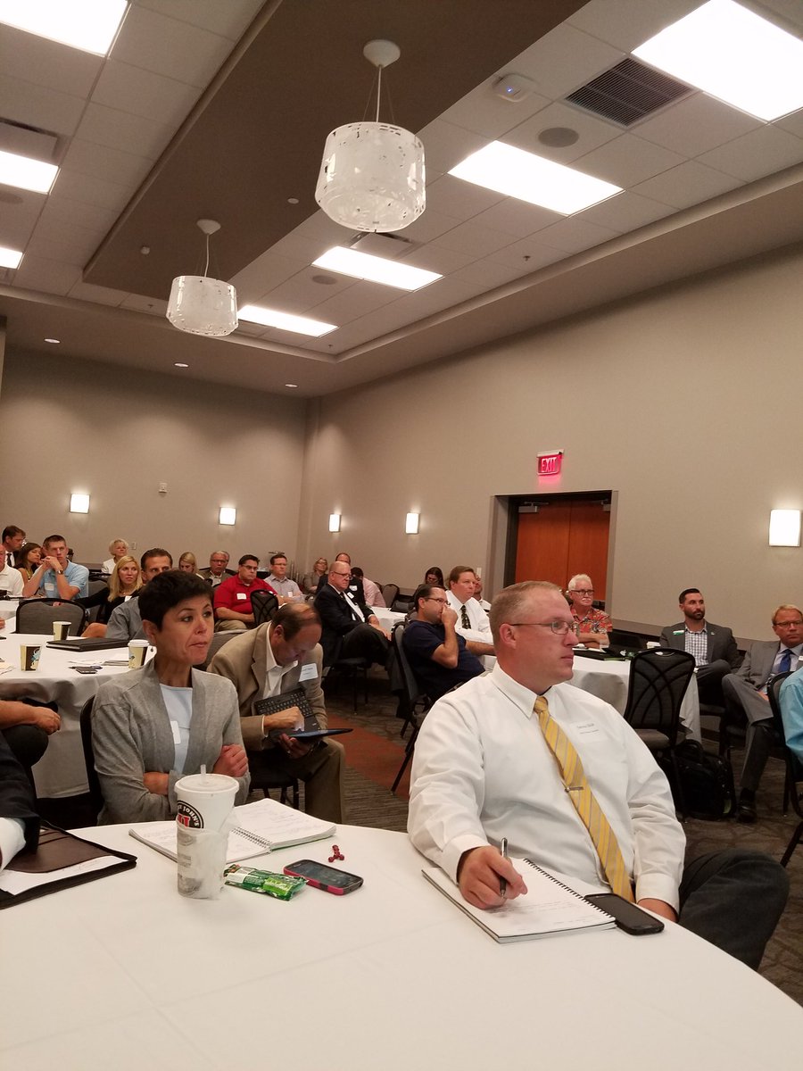DougITPro's tweet photo. @icfinstitute Roadshow in South Ohio talking broadband imperative with local communities and stakeholders. #intelligentohio @Newcommunities https://t.co/vqY2SIURza
