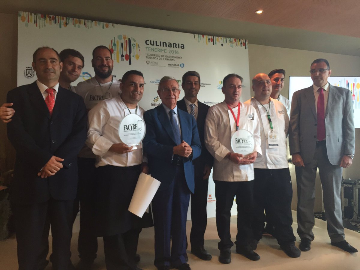 ElDiario_CEM's tweet photo. Cantabria, medalla de plata en el III Certamen Nacional de Gastronomía en @CulinariaTfe con Rubén Abascal y Pablo Martín Casado. Enhorabuena https://t.co/u04n89UfWe