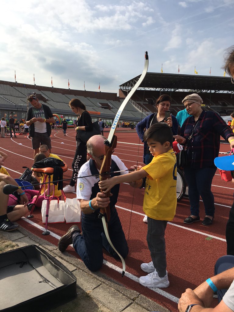 Miranda van Holstein tweet media