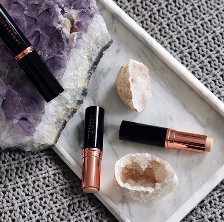 underahundred's tweet photo. Wake up, make up 💋 #anastasia #makeup #glamour #art #glitz #glam #glitter #sparkle https://t.co/dNRG1PhfoO