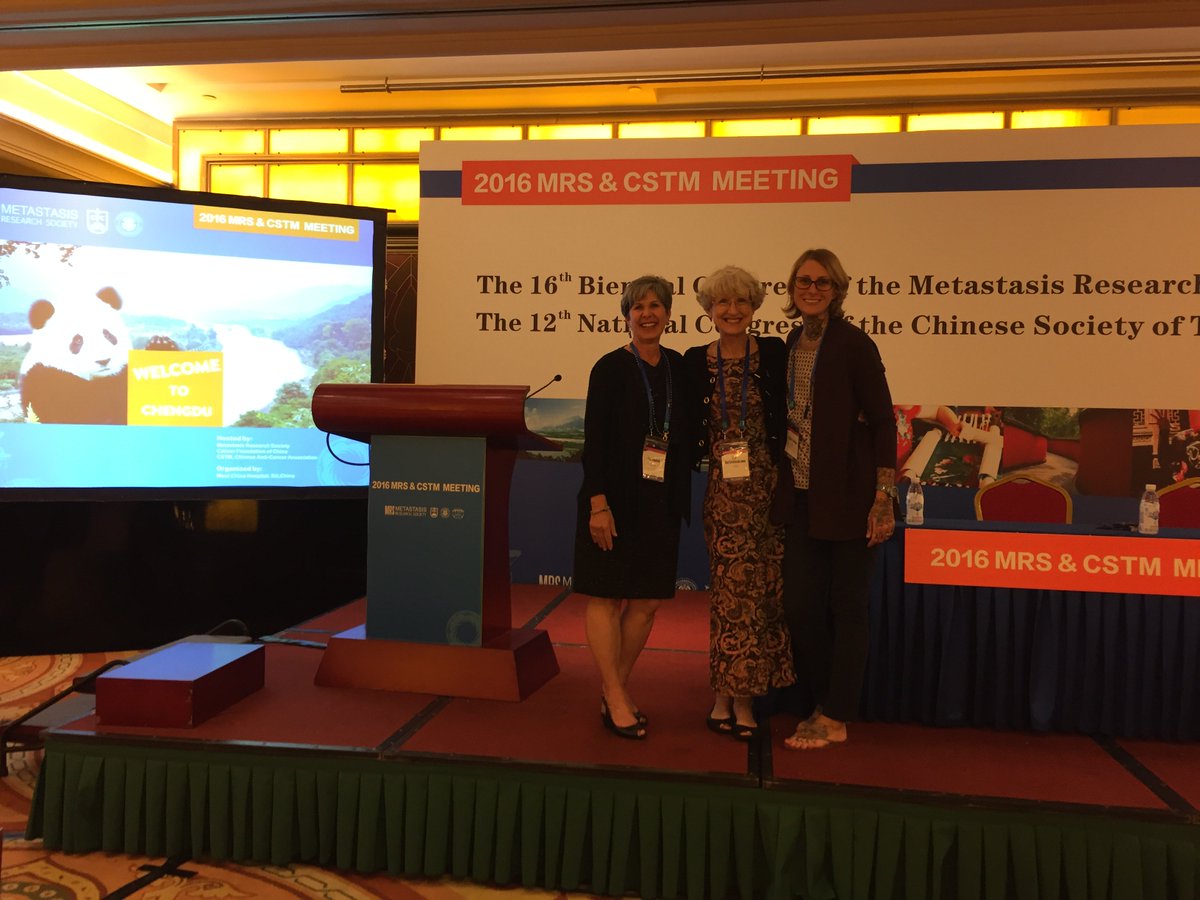 MetastasisRS's tweet photo. Thank you to the ladies of @metavivor for discussing how patients & researchers/clinicians can WORK TOGETHER TO END #Metastasis #MRS2016 https://t.co/DH9Fl9sVy8