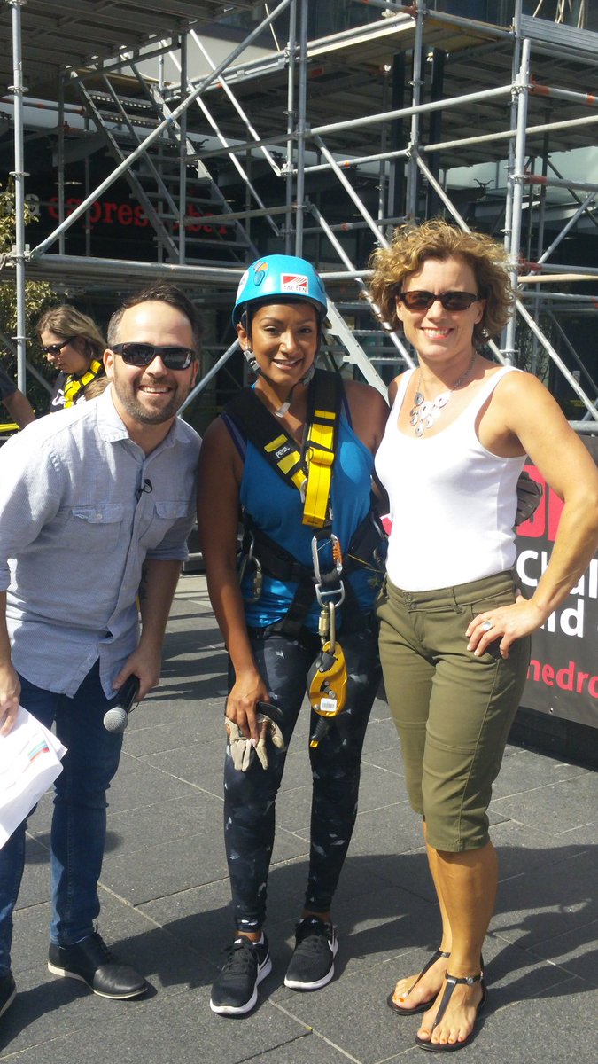 EasterSealsON's tweet photo. A BIG thanks to a few of our fantastic hosts @JayScotland @CityNatasha & @SuzanneTWN at #DropZoneTO today giving back to ES kids! https://t.co/VupC8WhJ6v