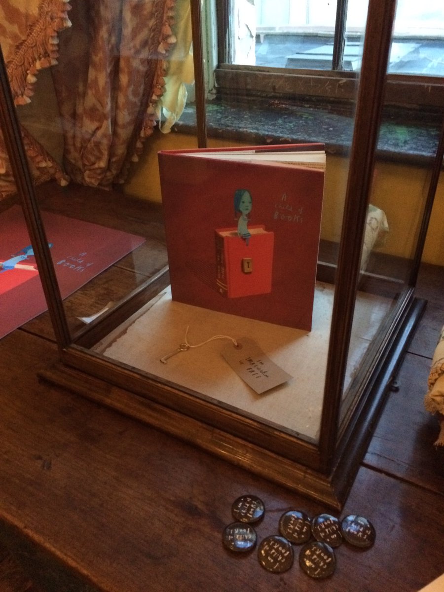 WalkerBooksUK's tweet image. Look at this beauty! It's #ChildofBooks launch night @BIGPictureBooks