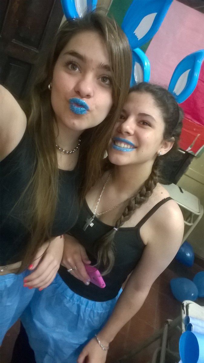 CandePaez2's tweet photo. #SpringGarzonera #Coordinadoras #4toF #EquipoCeleste #NoSeVa6toNoSeVa te adoro enana torda😻 @ari_palacioss https://t.co/RC9jScOASt