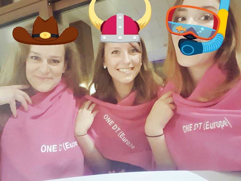 JudiLammers's tweet photo. Starting the evening at the @1DTSUM https://t.co/27exB0nGU6