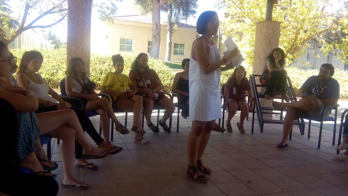_CJE_'s tweet photo. Seguimos en la #UYD con interesantísimos talleres. Sin duda, una gran semana de aprendizaje. #ConnectingIdentities #IdentitiesOnTheMove https://t.co/fFJELF5O2M