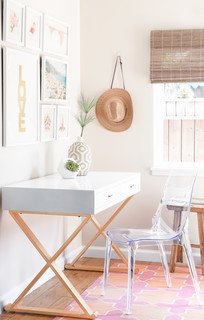 HomeConsignment's tweet image. If you have a room that always seems a bit dim, lighten it up with these decorating tricks: bit.ly/2ctPeyn