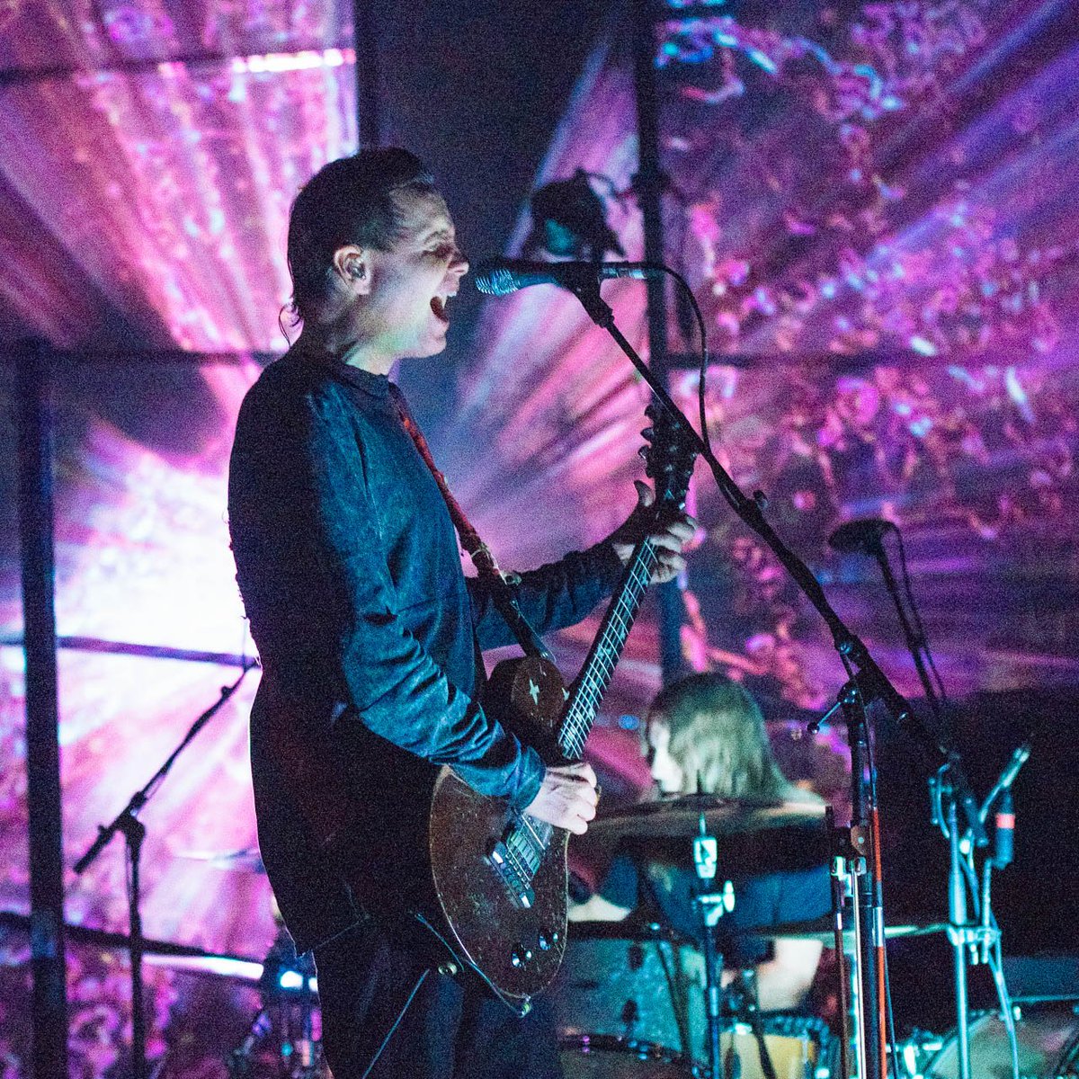 amazonmusic's tweet photo. .@sigurros lit up Seattle last night. Come back soon 😉 https://t.co/7mmhDlVKlS 📷: @Endimages https://t.co/elI2UkwZGt