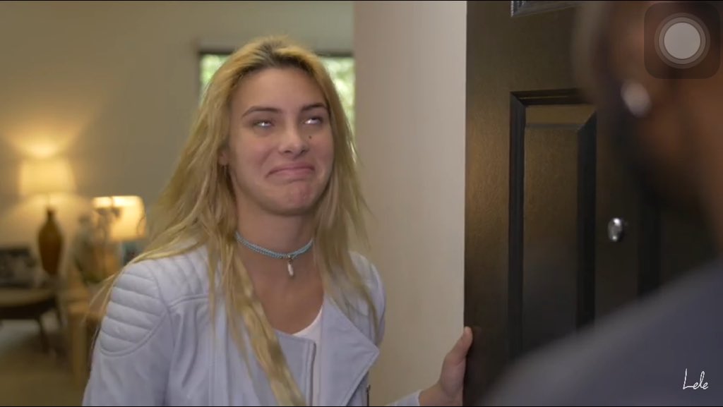 titibrenesm's tweet photo. @lelepons 😂😂 https://t.co/1aeDQWkDSO
