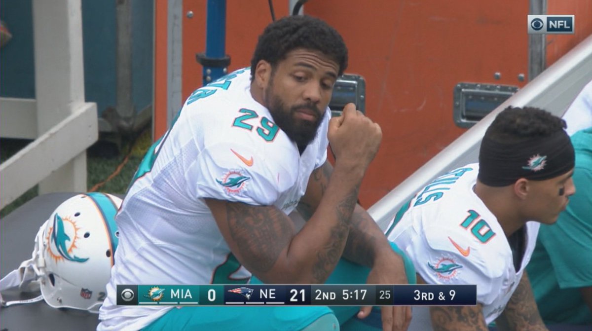 Dolphins RB Arian Foster among those who missed practice Wednesday.  Injury report here - bit.ly/2cuAqRk?utm_me… https://t.co/ESQJQsTyvh