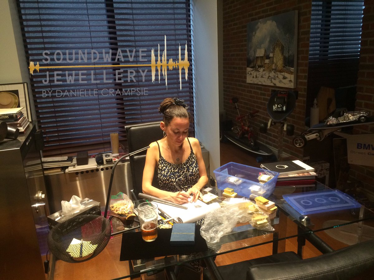 SoundwaveJewels's tweet photo. #BossLady #entrepreneurlife #getitdone #workwednesday #workworkwork #SoundwaveJewellery https://t.co/KlcAHyu8Uv